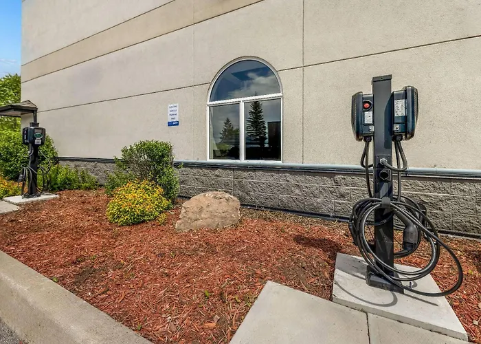 Days Inn By Wyndham Thunder Bay North